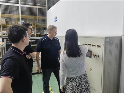 JR Lighting hoan nghênh nhà sản xuất xe hạng nhẹ Tower của Úc thảo luận về vi...